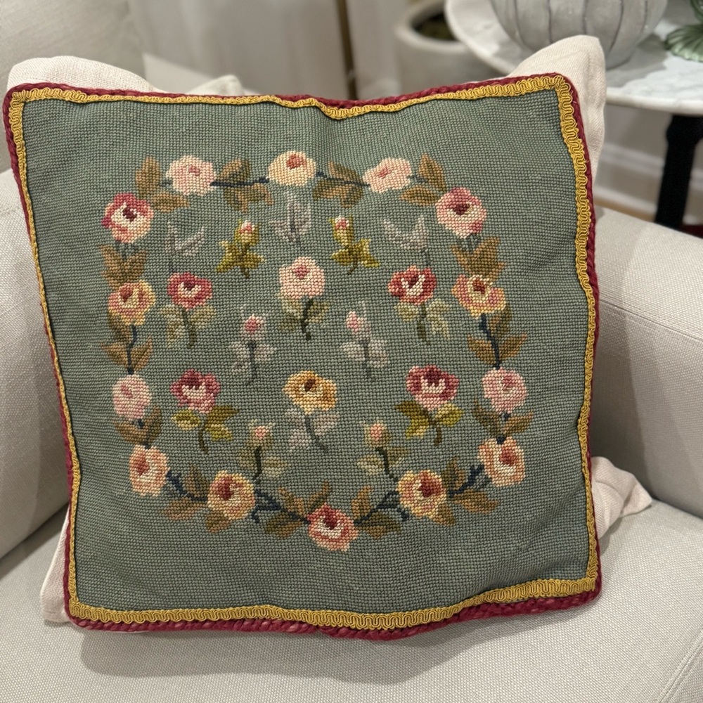 1Hand Crafted Vintage  Rose Floral In Scroll Needlepoint Pillow Cover